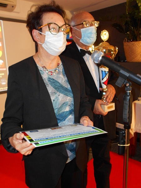 Annie d'Herpin présidente du Jury annonce le PALMARES DES TROPHEES DES ARTS PARIS 2020 dans les Salons de Hôtel Mercure **** Paris XVème Porte de Versailles.