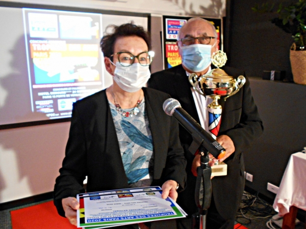 Annonce des résultats du Palmarès des TROPHEES DES ARTS PARIS 2020, par Annie d'Herpin, Présidente du Comité du Jury