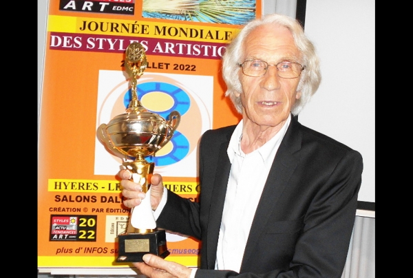 Alain DELIC, peintre, Trophée d'Honneur. Journée Mondiale des Styles Artistiques 2 JUILLET 2022