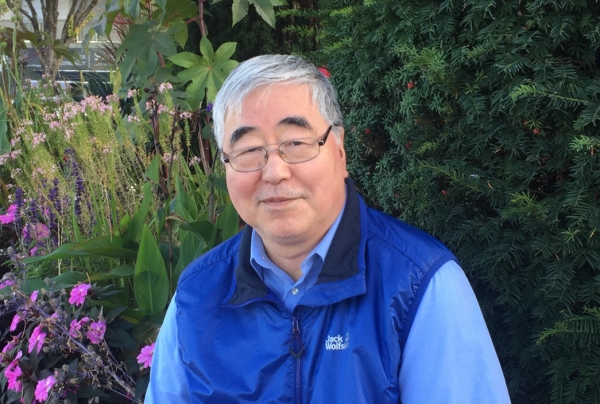 La peinture de Toshio ASAKI, artiste japonais, nous fait voyager dans un univers empli d'émotions parfois de mélancolie. Ses œuvres ayant convaincu le Comité du Jury, il a obtenu une Victoire Internationale de la Création et des Styles Artistiques 
