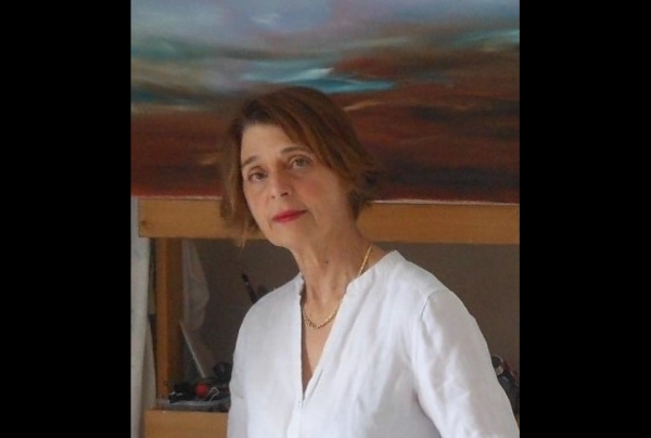 Marie RAYNAUD, peint notamment les paysages de haute montagne. L'artiste, par ses toiles d'exception, apporte dans l'art contemporain des visions uniques du mystère de Nature, elle peint là où le monde du réel, en silence,fusionne avec l'abstraction.
