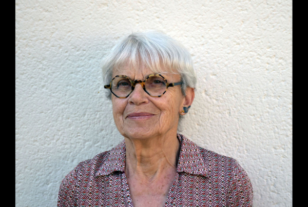 Christiane TURPIN, sculptrice contemporaine abstraite, maîtrise harmonies de formes et de volumes qui font voyager l'imaginaire. Sa statuaire ouvre des voies nouvelles, on peut y découvrir une esthétique épurée jusqu'au sublime.       