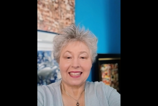 L'univers pictural de Jacqueline MORANDINI porte les visions d'un impressionnisme abstrait du XXIe siècle, où les émotions, la lumière sont en symbiose de touches et graphismes. Ses ressentis forment un langage abouti de couleurs. 