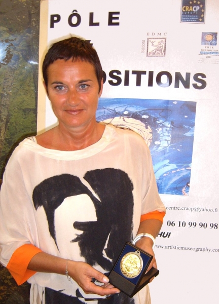 LA PEINTRE NATHALIE RICHARD MEDAILLE 