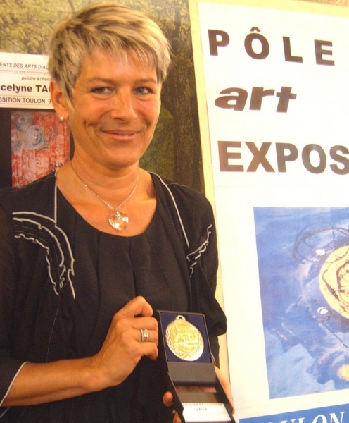 JOCELYNE TACHAOUT RECOIT LA MEDAILLE TALENT DES ARTS D'AUJOURD'HUI - PROMOTION JUILLET 2011-