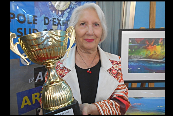 La peintre Betty de RUS obtient le Trophée 