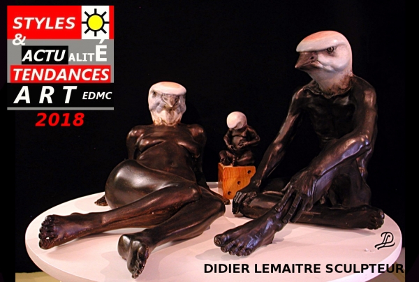 Avec sa sculpture de trois personnages hybrides le sculpteur LEMAITRE Didier a créé une oeuvre statuaire triptyque surréaliste 