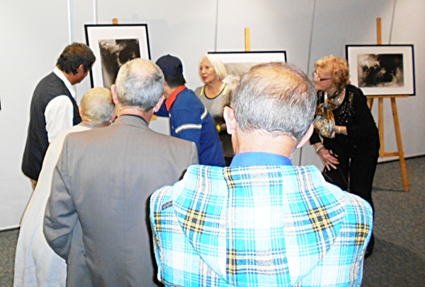 Betty de Rus lors de son Exposition-Hommage 