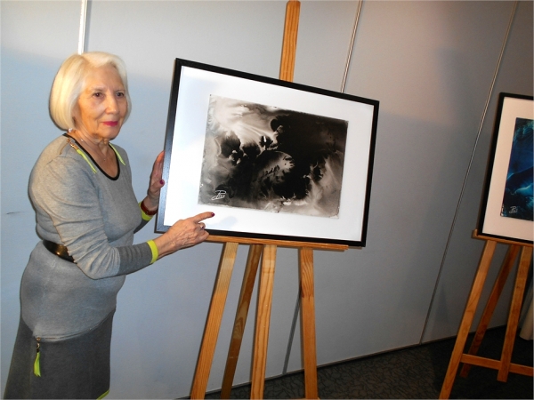 Betty de Rus lors de son Exposition-Hommage 