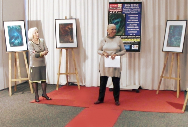 L'Exposition-Hommage a été honorée de la présence de la cantatrice du Choeur Jubilate 