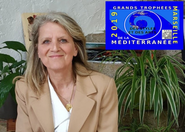 Nadine BERTULESSI, peintre, a obtenu le Grand Trophée de la Méditerranée du Style et des Arts MARSEILLE 2019 