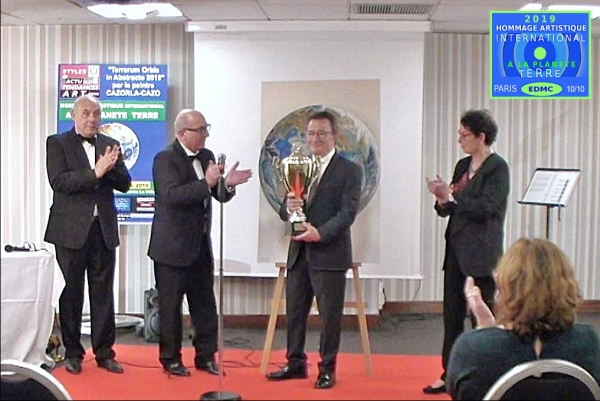 PARIS. Cérémonies de remise du Trophée Commémoratif 2019 au peintre Cazorla-Cazo