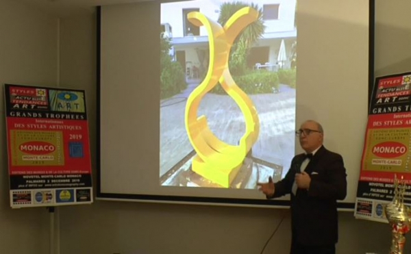 Oeuvre statuaire monumentale de Chantal DERDERIAN-CHRISTOL, sculptrice. Commentaires et analyse du style, Antoine Antolini, critique d'art.