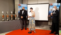 Annie d'Herpin présidente du Comité du Jury annonce le Palmarès des Grands Trophées Côte-d'Azur Riviera au Salon Miró de l'Hôtel de Paris (5 étoiles) à Saint-Tropez.