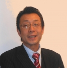 M. Toshihisa KASAHARA, Directeur Général Exécutif de Reijinsha Co., Ltd.  PARTENARIATS : Reijinsha Co., Ltd.  Comité National Monégasque AIAP-UNESCO