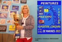 La peintre Christiane Broussard à obtenu le Trophée de Peinture de Marines - Catégorie non figuration/ paysagisme abstrait  à l'occasion de l'Exposition-Concours 