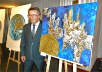 PARIS Cazorla-Cazo, peintre, présente sa dernière oeuvre 