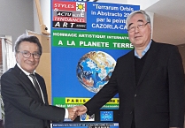 PARIS Cazorla-Cazo et le peintre Toshio Asaki lors de l'Hommage artistique international à la Planète Terre 2019